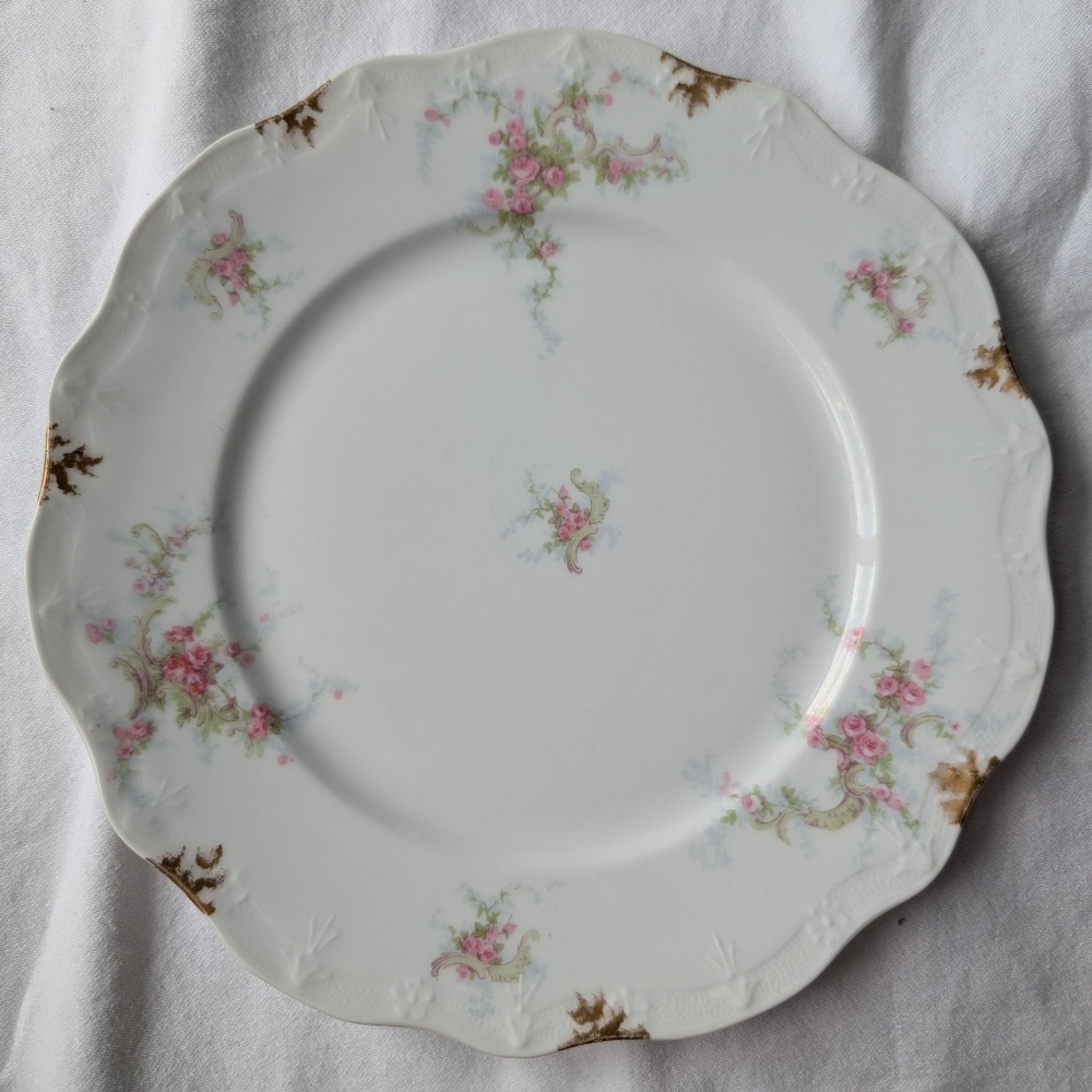 Limoges J. Pouyat Porcelain Pink Floral Gold  Scalloped Rim Porcelain Plate